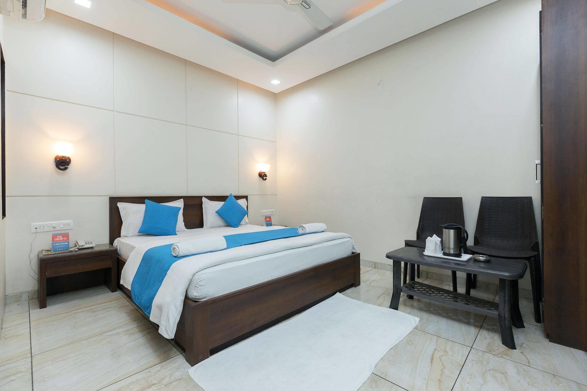 Hotel Sunday Inn Jaipur Ngoại thất bức ảnh