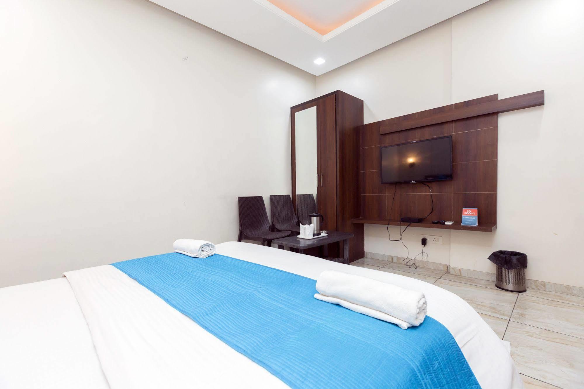 Hotel Sunday Inn Jaipur Ngoại thất bức ảnh