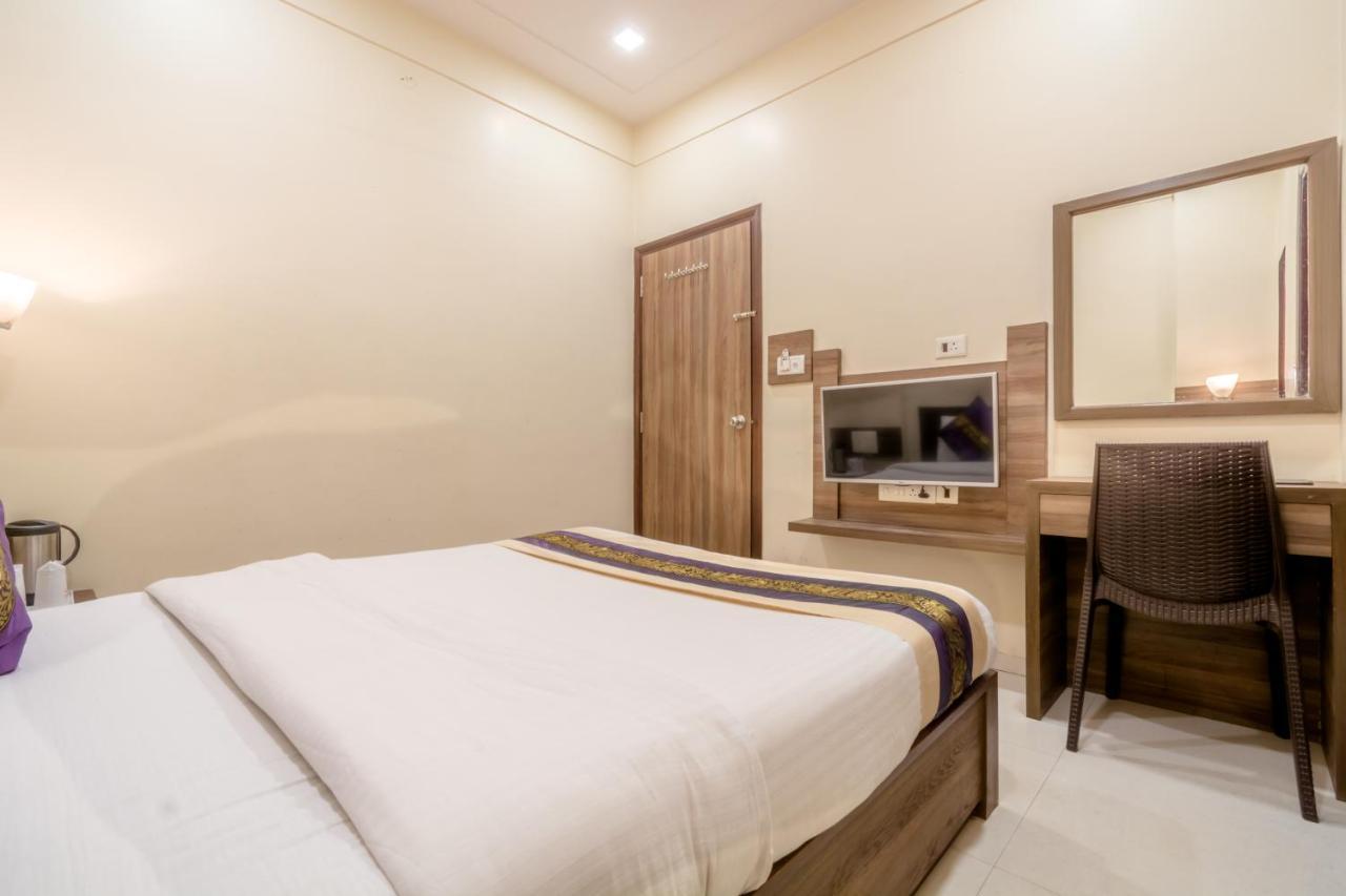 Hotel Sunday Inn Jaipur Ngoại thất bức ảnh