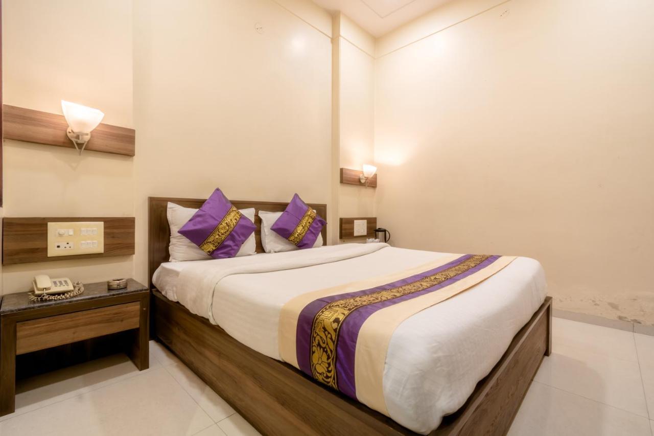 Hotel Sunday Inn Jaipur Ngoại thất bức ảnh