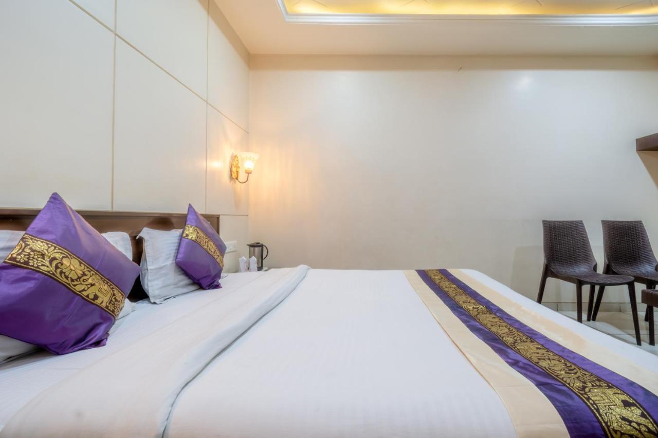Hotel Sunday Inn Jaipur Ngoại thất bức ảnh