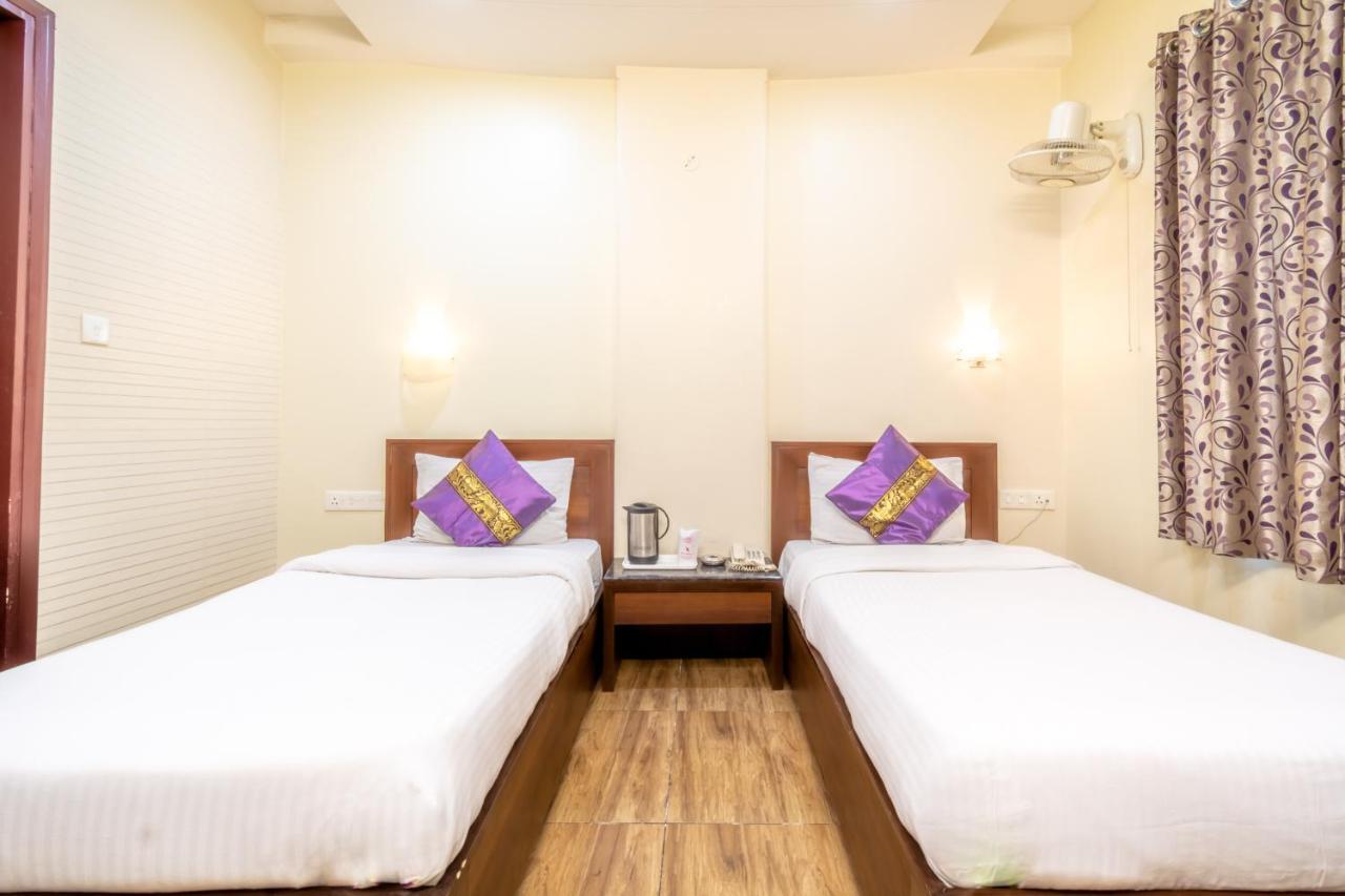 Hotel Sunday Inn Jaipur Ngoại thất bức ảnh