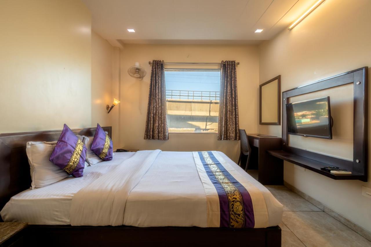 Hotel Sunday Inn Jaipur Ngoại thất bức ảnh